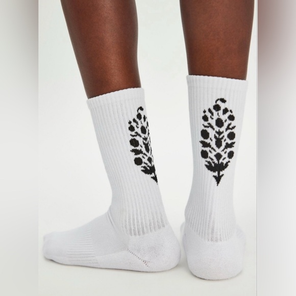 FP Movement Last Lap Tube Socks NWT White Free People - Picture 5 of 5